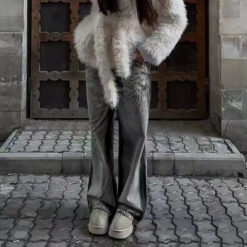 Fashionable Washed Wide Leg Jeans Women-1