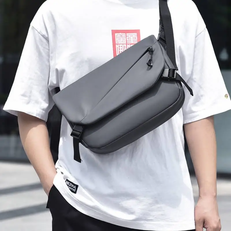 Fashionable Large Capacity Crossbody Bag Man-3