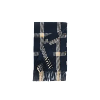 Fashionable Warming Knit Scarf