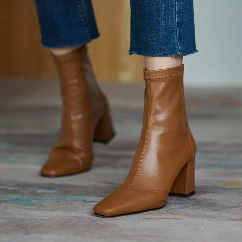 Retro Simple Ankle Boots-1