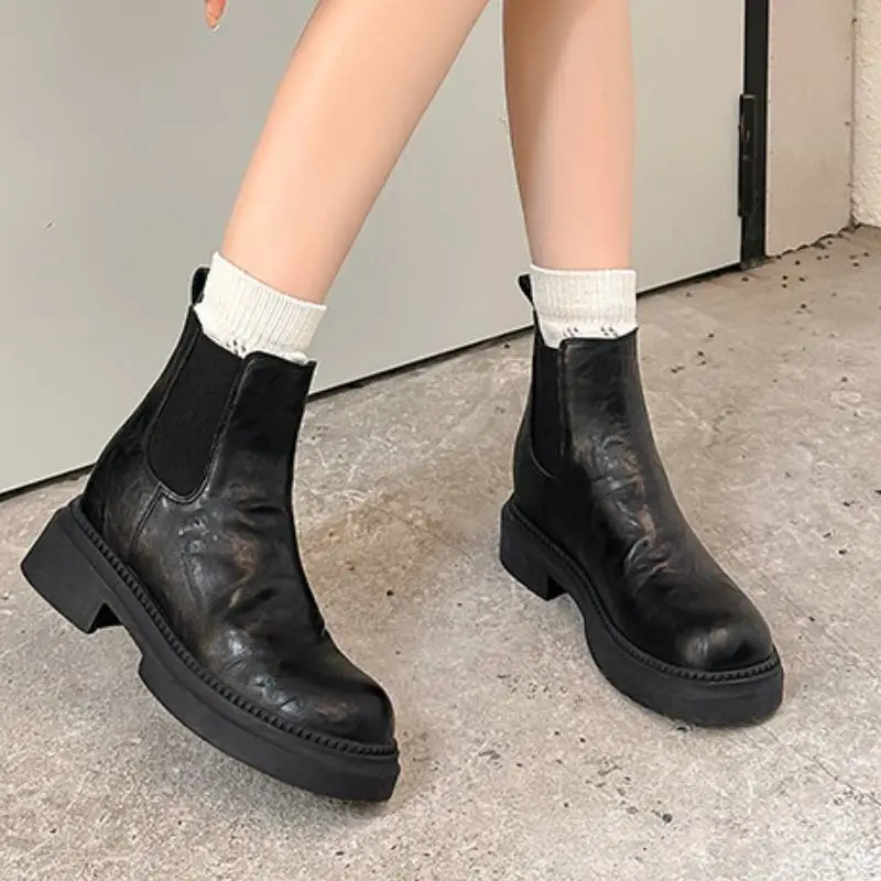 Basics Simple Chelsea Boot-5