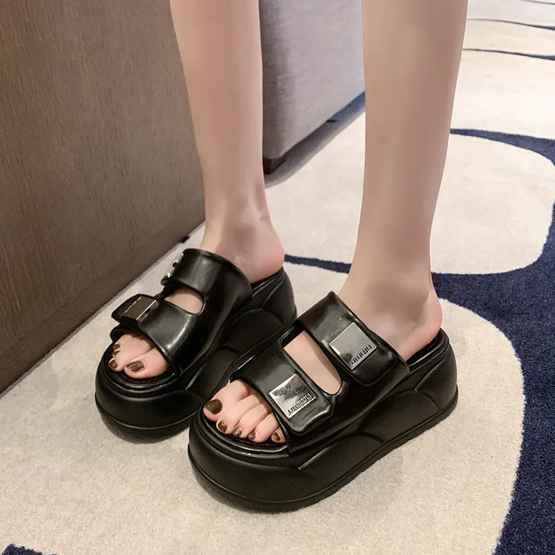 Fashionable Soft & Lightweight Beach Sandals-1