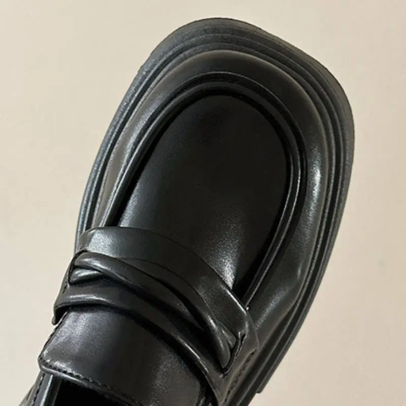 Fashionable Simple Loafer-3