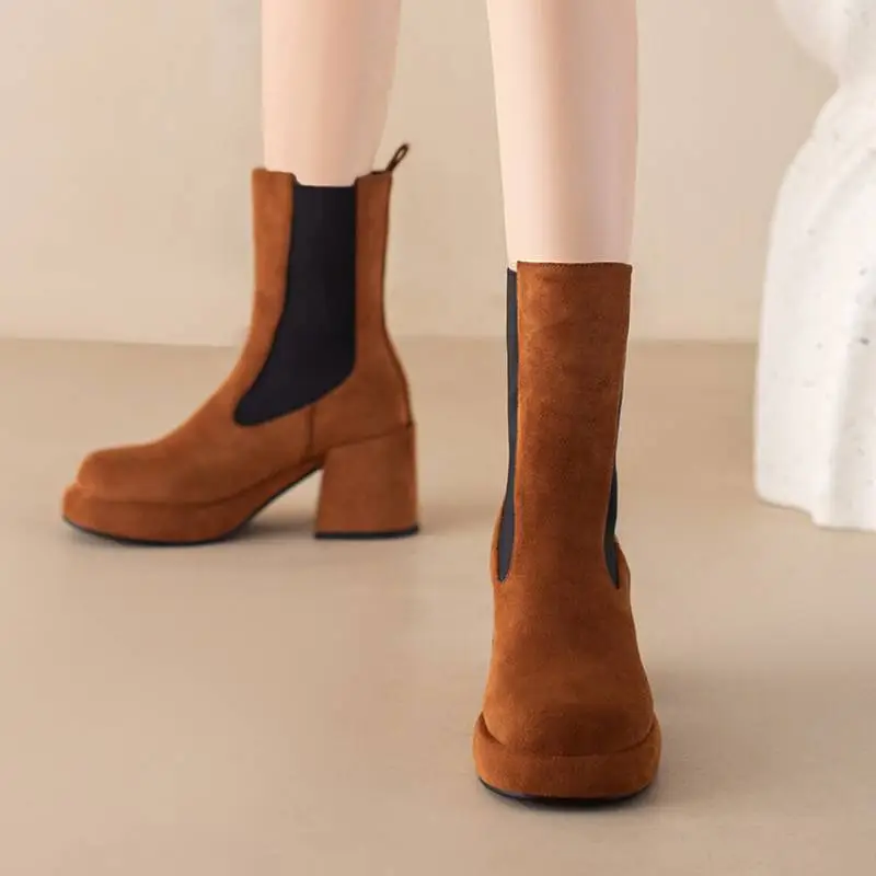 Casual Fashionable Chelsea Boot-8