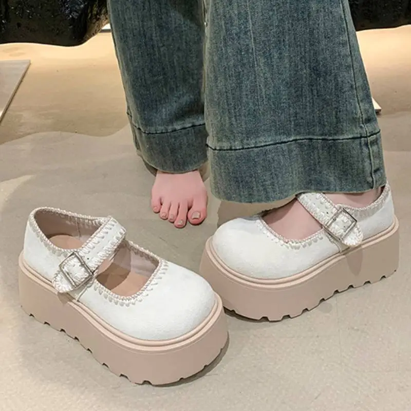 Elegant Lightweight Platform Shoes-1