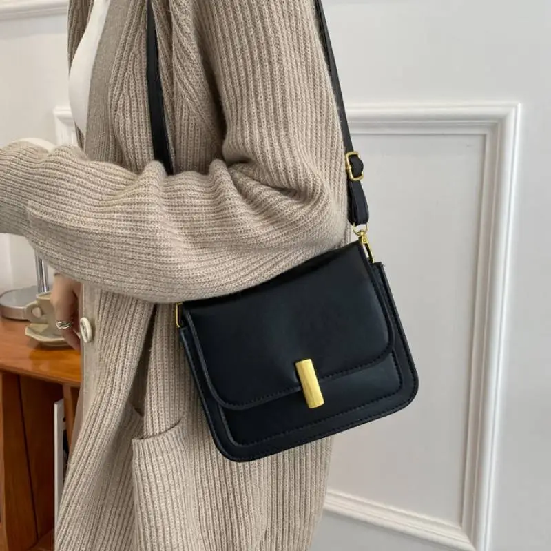 Fashionable Basics Crossbody Bag-1