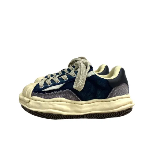 Washed Leather Height Enhancing Retro Sneakers