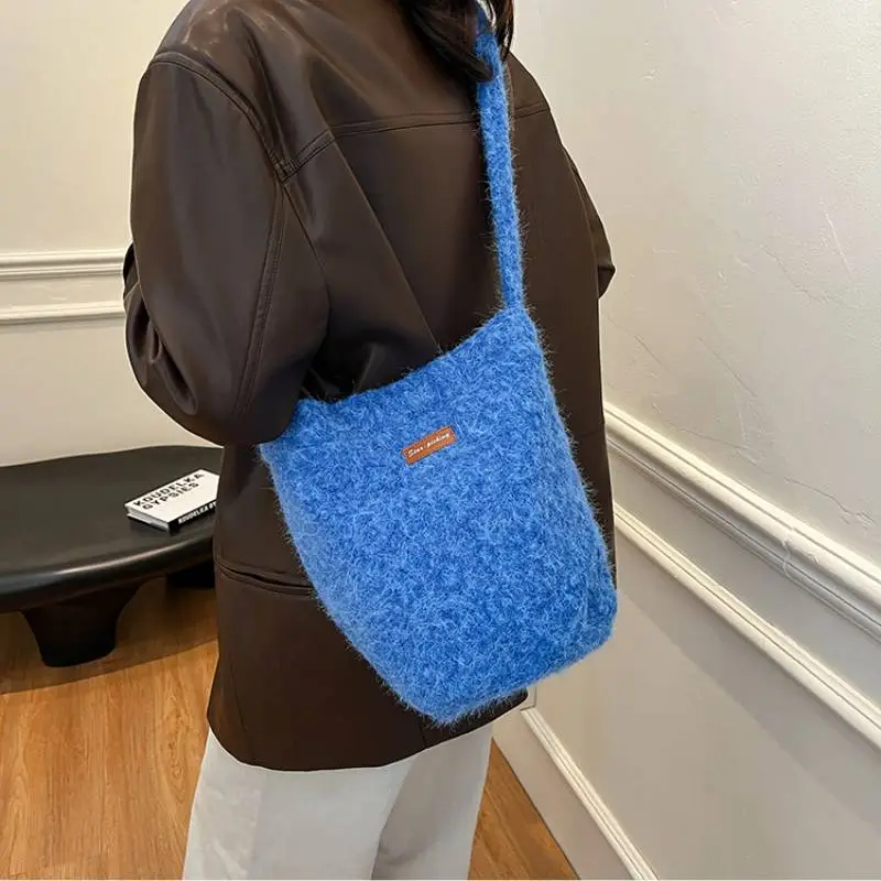 Fashionable Simple Crossbody Bag-5
