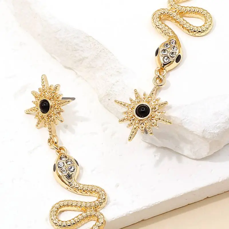 Simple Fashionable Ear Stud Women-1