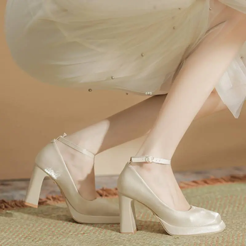 Elegant Plain High Heels-1