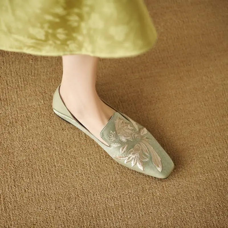 Retro Embroidery Women'S Casual Shoes-1