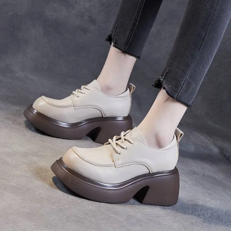 Fashionable Retro Platform Shoes-2