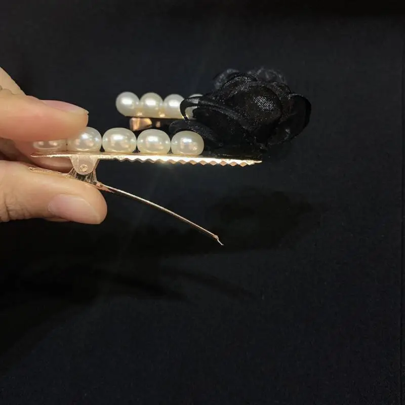 Pearls Fashionable Hair Clip-3