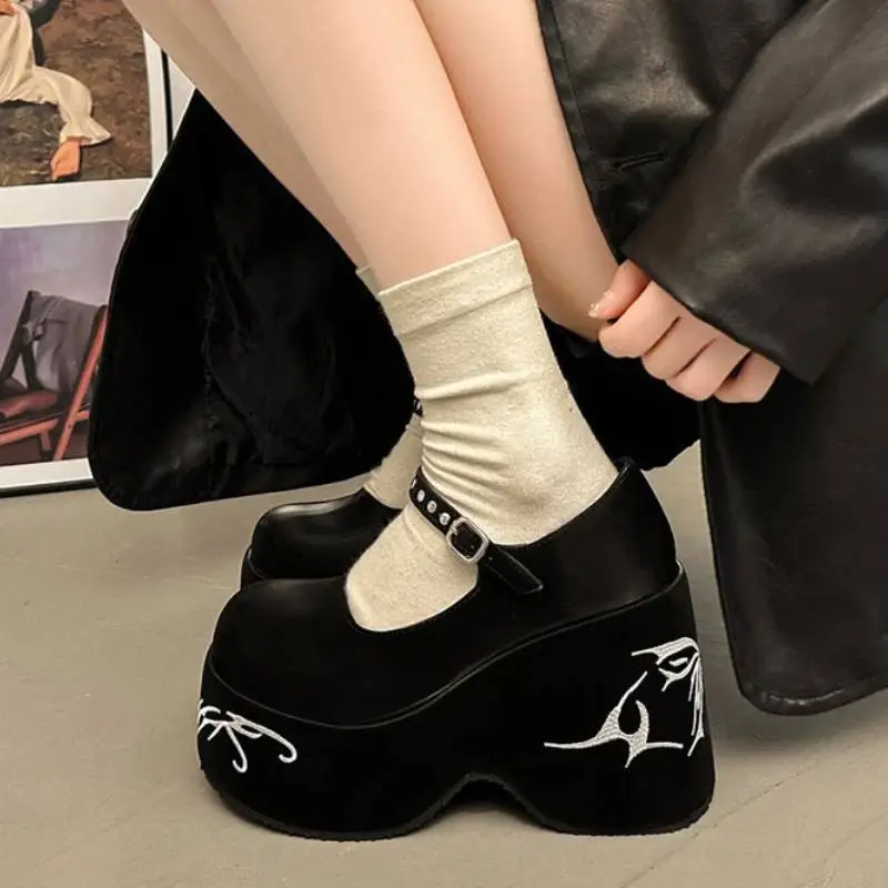 Fashionable Basics Mary Jane Shoes-2