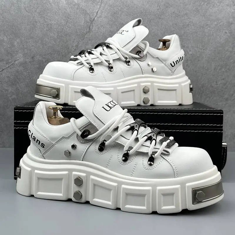 Casual Metal Stylish Skateboarding Shoes-1