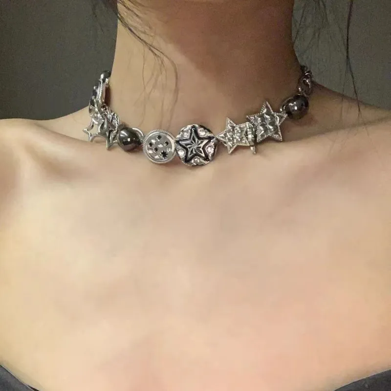 Retro Funky Necklace-1