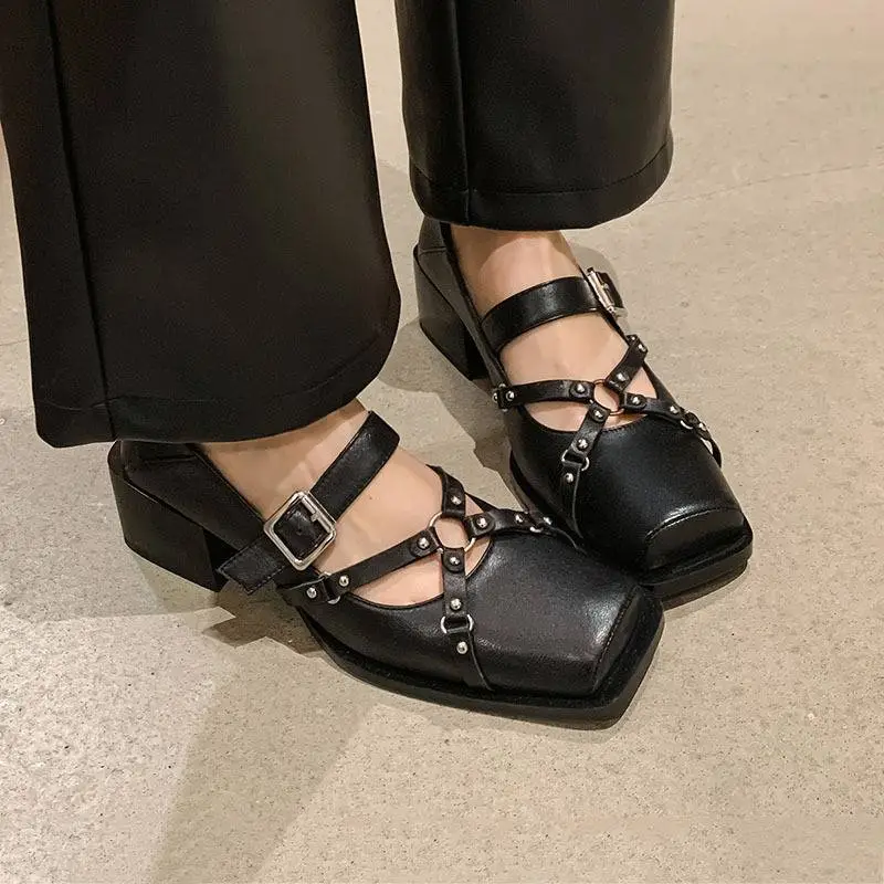Simple Funky Mary Jane Shoes-1