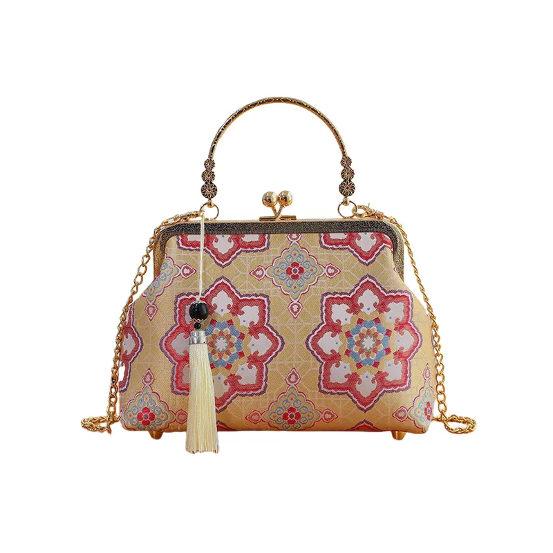 Fashionable Basics Handbag-6