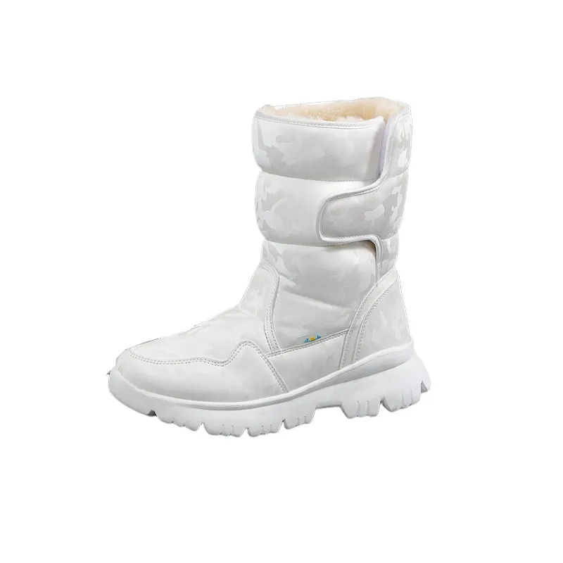 Simple Funky Snow Boots-1