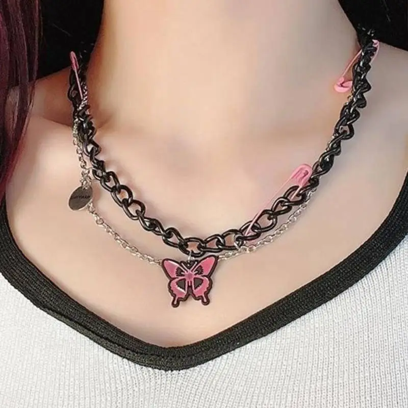 Retro Butterfly Necklace-1