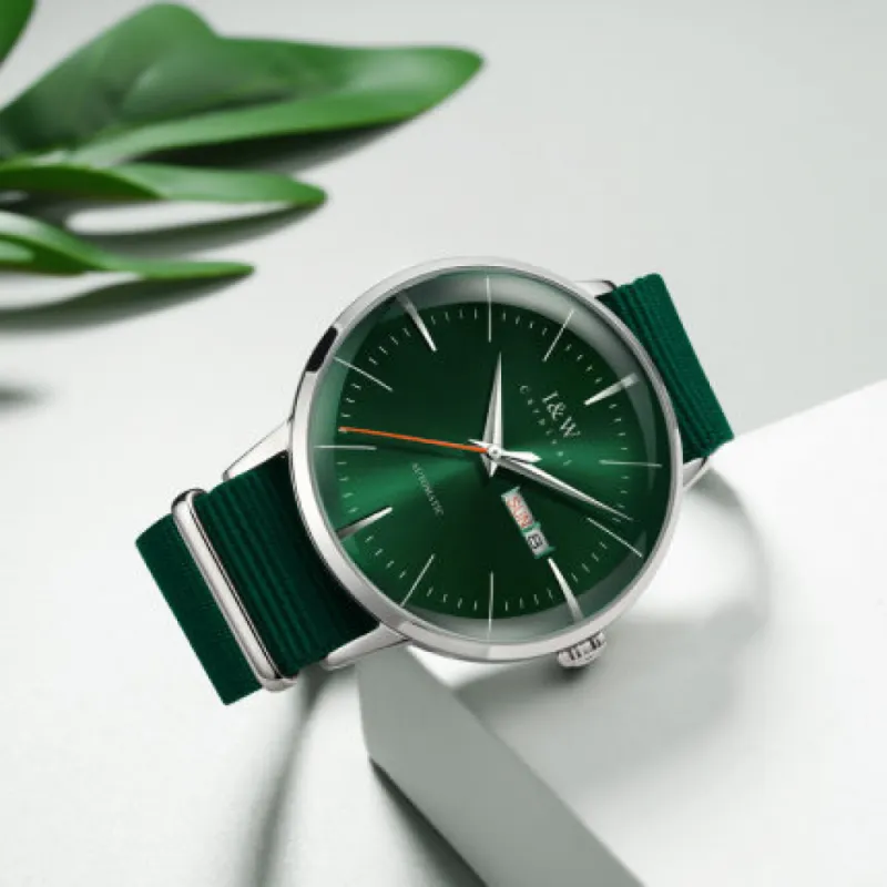 Fashionable Contrast Color Swiss Watch-5