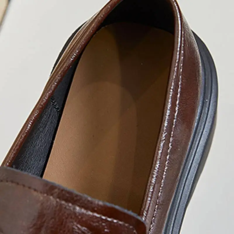 Fashionable Plain Loafer-6
