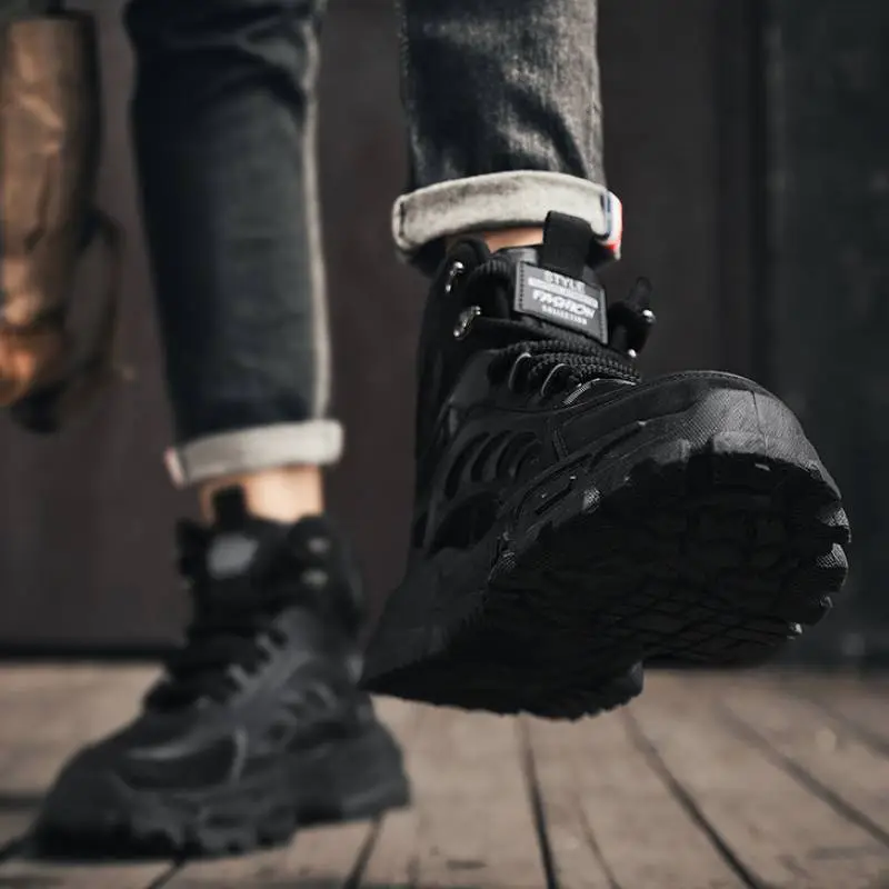 Fashionable Basics Martin Boot-7