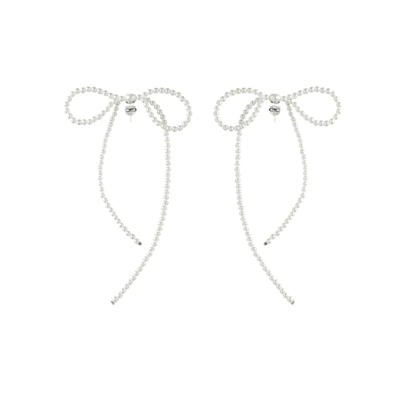 Fashionable Pearls Ear Stud Women