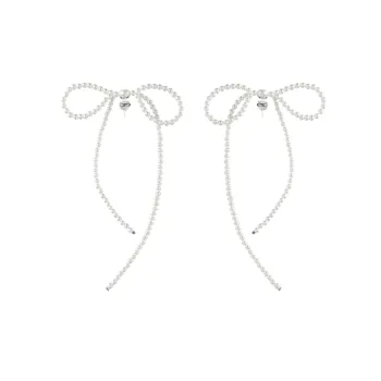 Fashionable Pearls Ear Stud Women