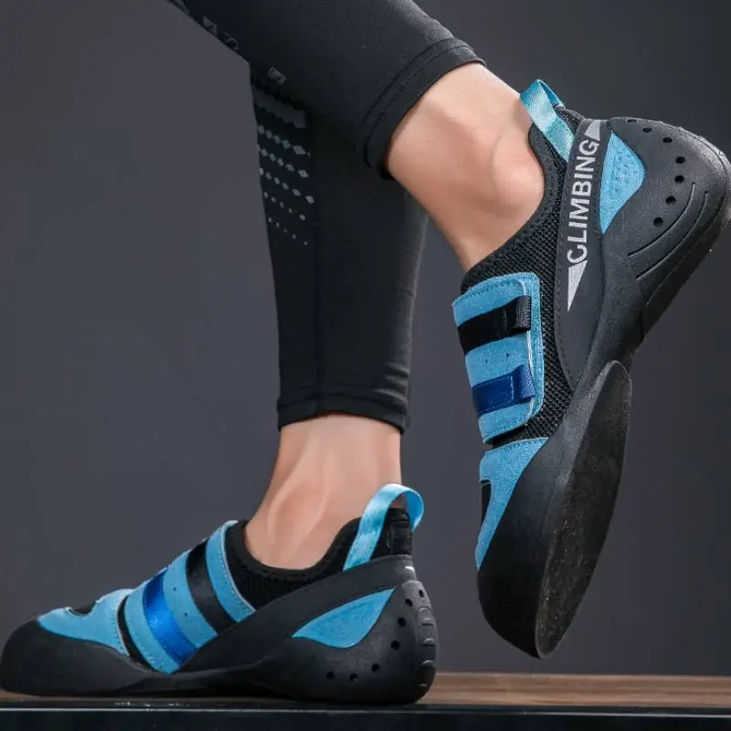 Simple Casual Rock Climbing Shoes-1