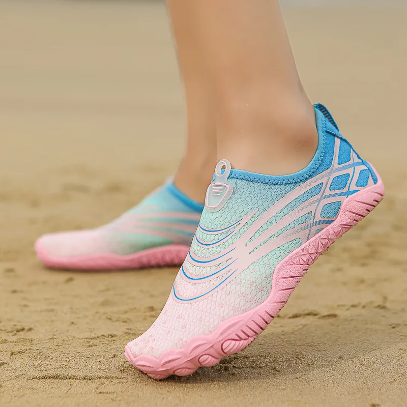 Casual Fashionable River Trekking Shoes-1