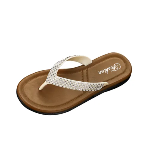 Fashionable Simple Flip Flops
