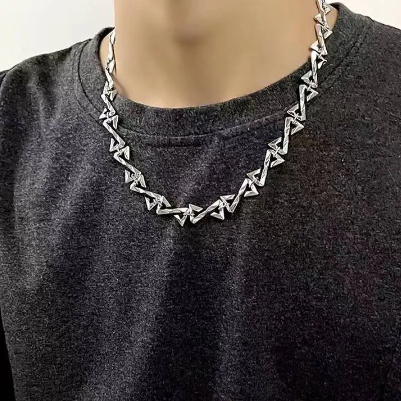 Simple Fashionable Necklace-2