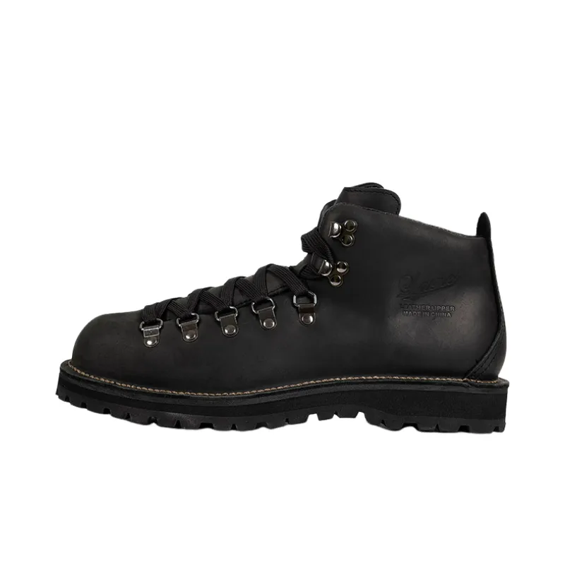 Simple Sporty Outdoor Boots-1