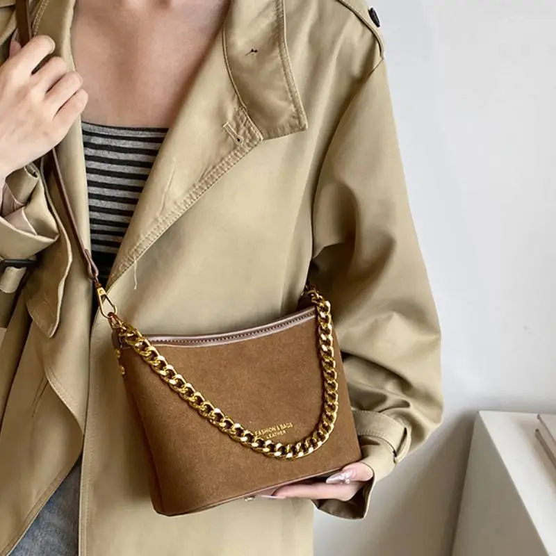 Basics Simple Crossbody Bag-5