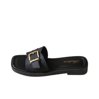 Simple Fashionable Beach Sandals