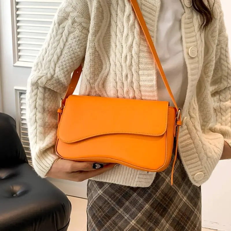 Retro Simple Shoulder Bag-8