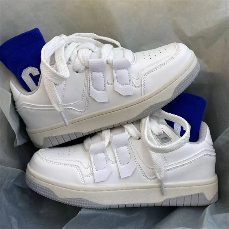 Casual Simple Stylish Skateboarding Shoes-2