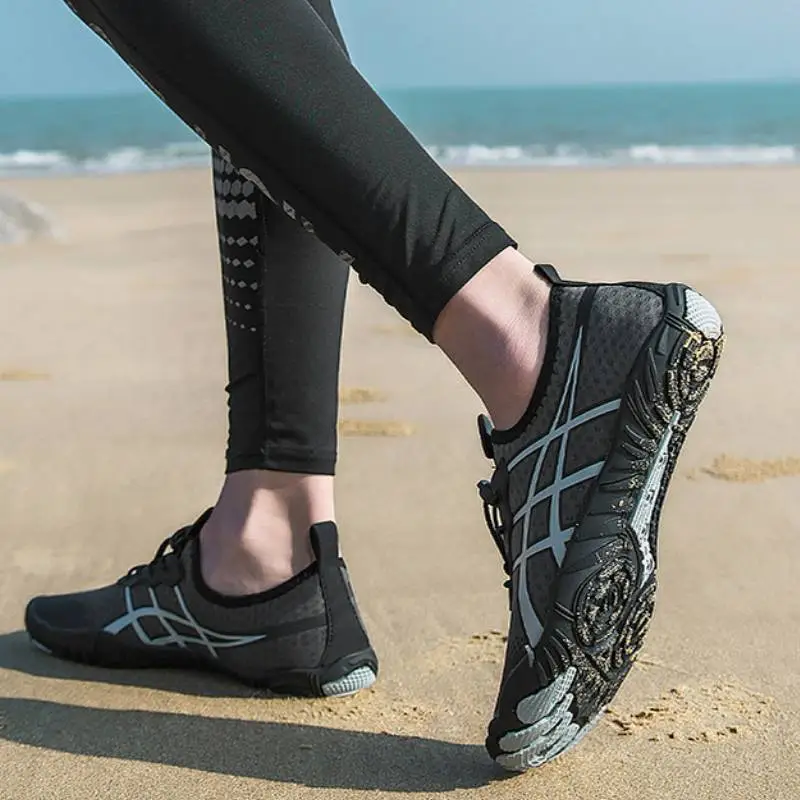 Breathable Sporty River Trekking Shoes-1