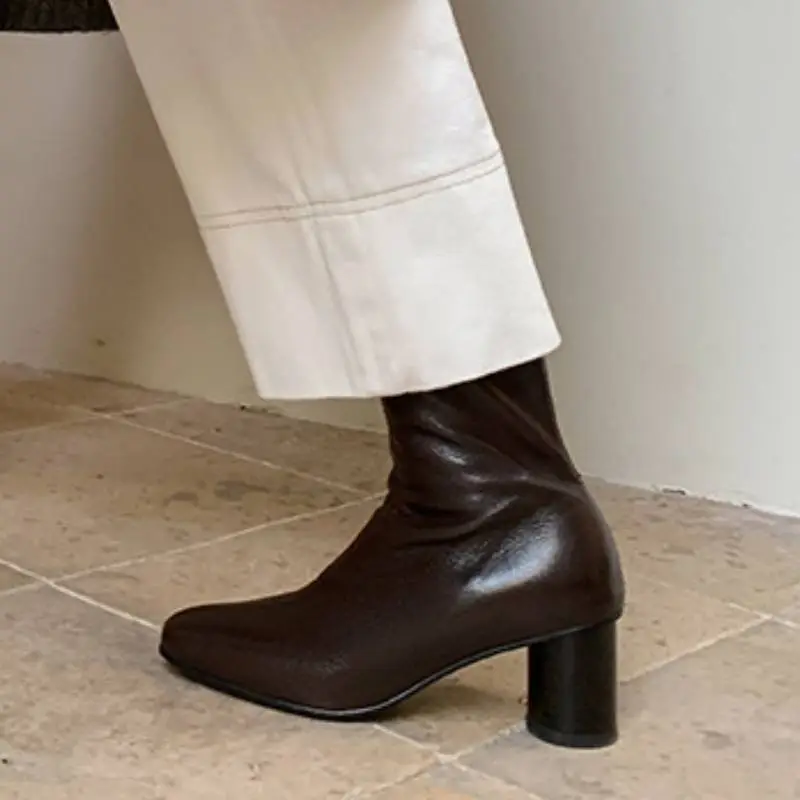 Fashionable Plain Ankle Boots-10