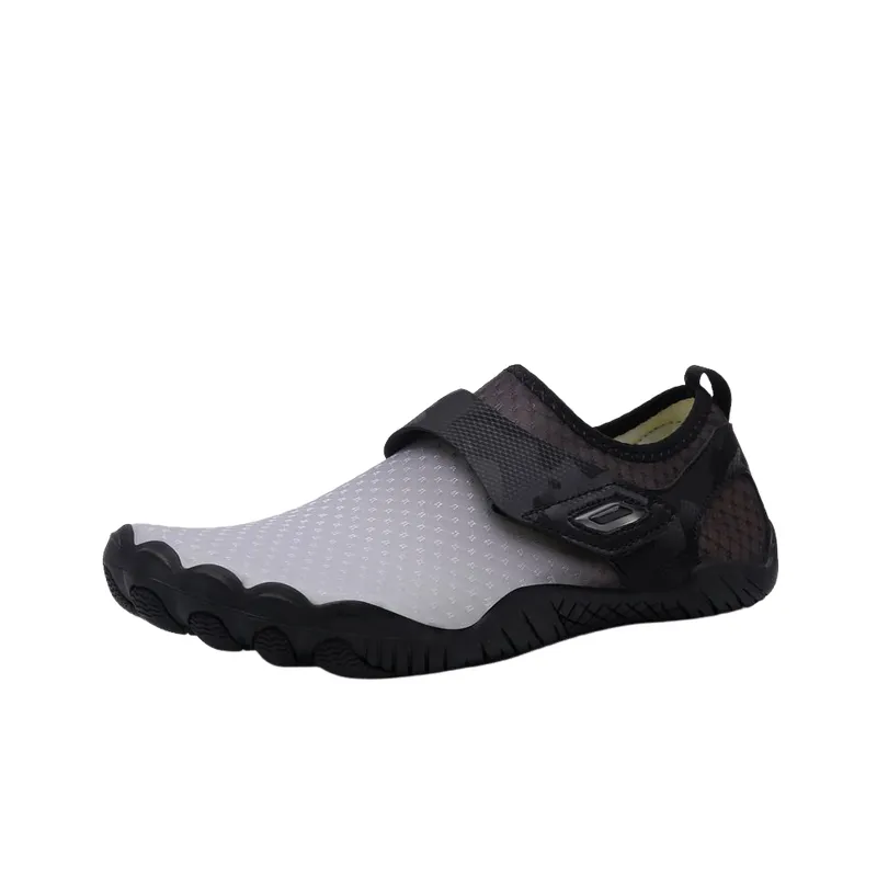 Sporty Breathable River Trekking Shoes-11