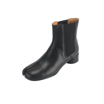 Fashionable Retro Ankle Boots