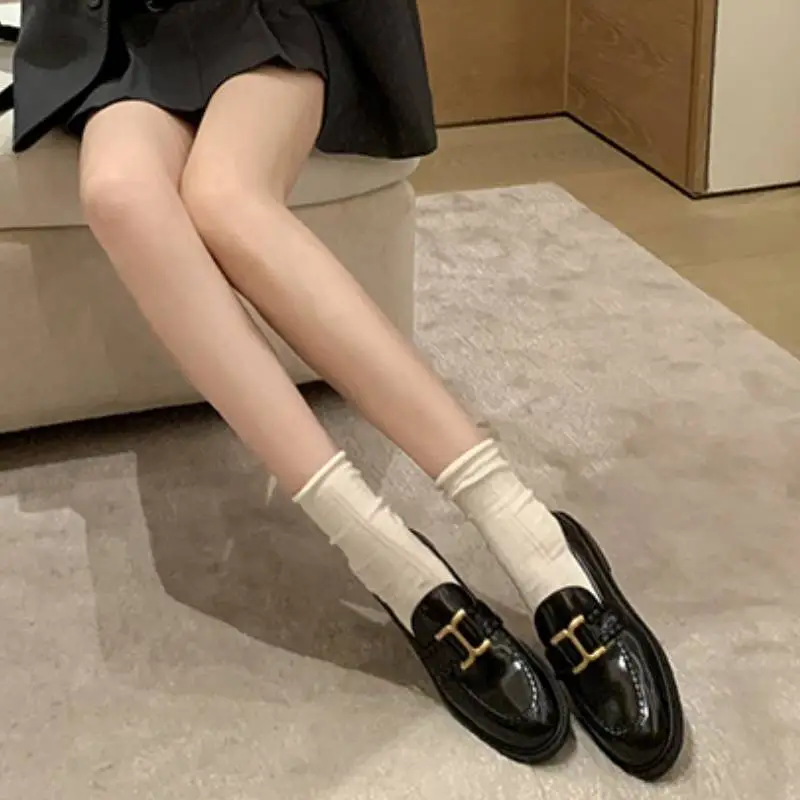 Fashionable Plain Loafer-5