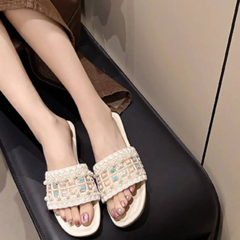 Contrast Color Pearls Beach Sandals-8