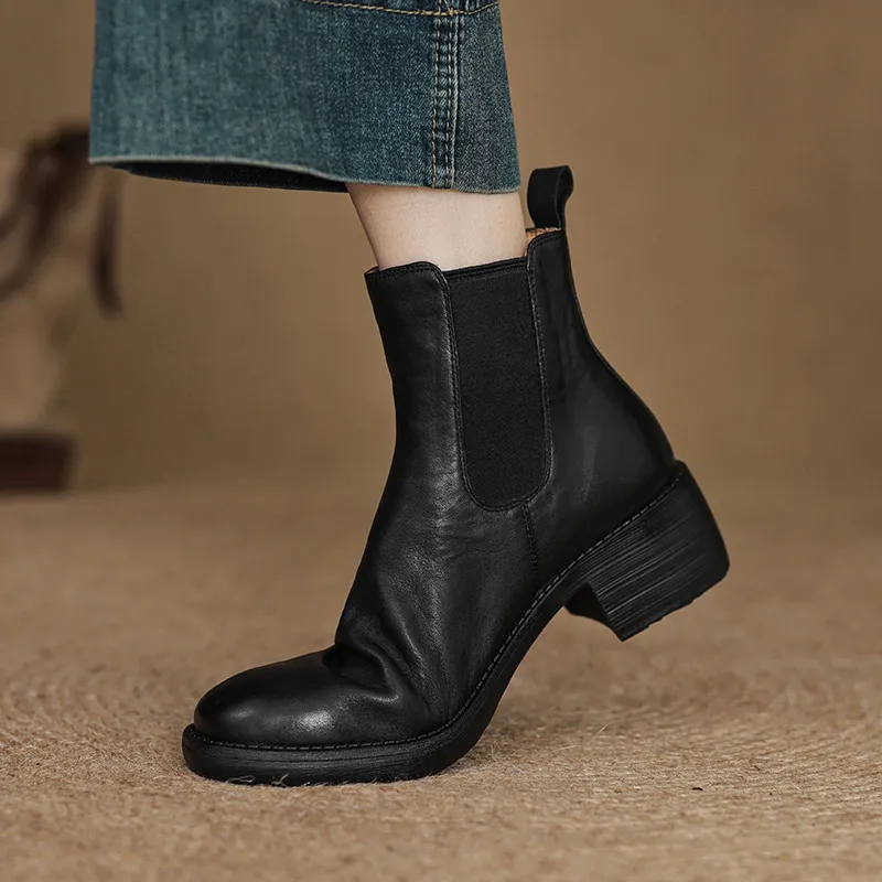 Simple Fashionable Chelsea Boot-4