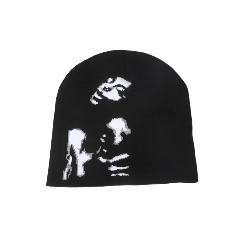 Fashionable Warming Beanie-2