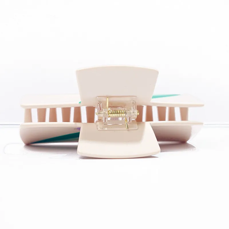 Elegant Flowers Hair Clip-1