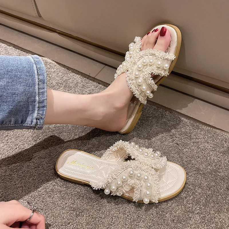 Fashionable Simple Flip Flops-7