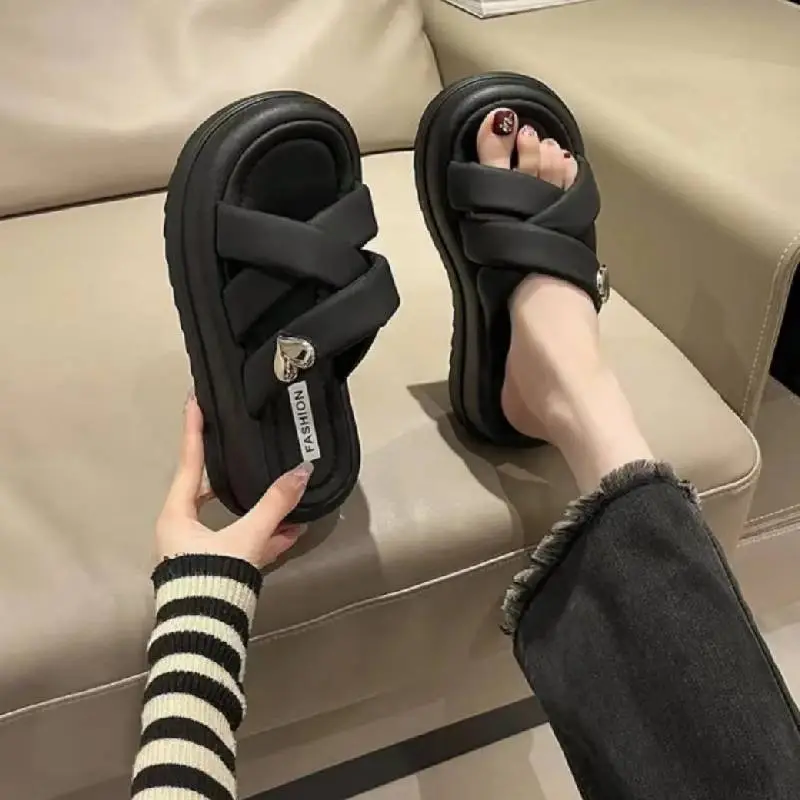 Simple Basics Flip Flops-1
