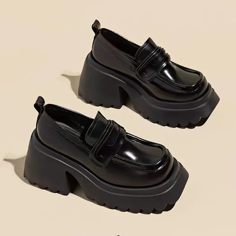 Cool Fashionable Soft Loafer-1